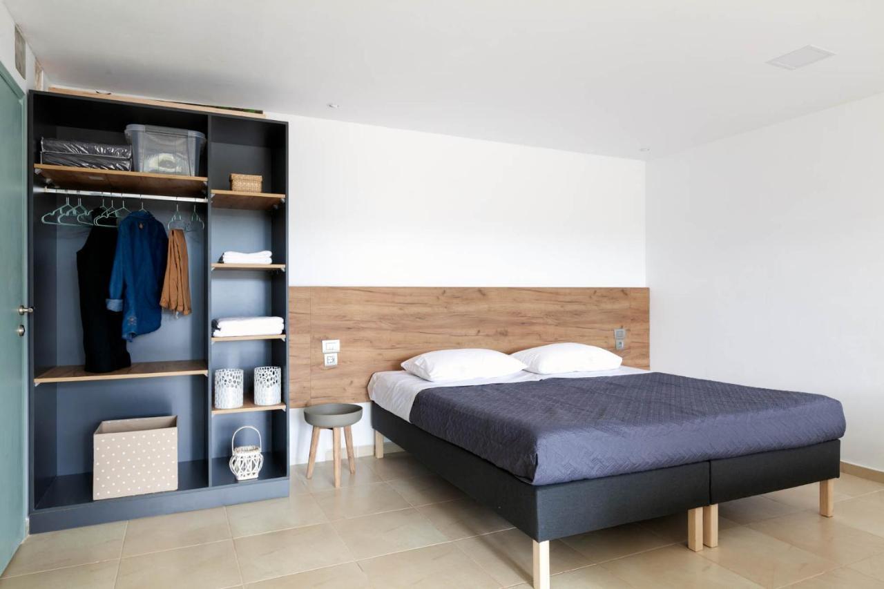 Livingfy Apt With Mountain View & Garden Vámosz Kültér fotó